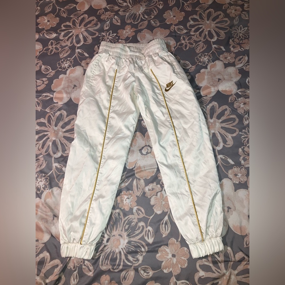 Girl's Youth Nike BV2751 Satin Feel white Gold Polyester L Jogger Athletic Pants